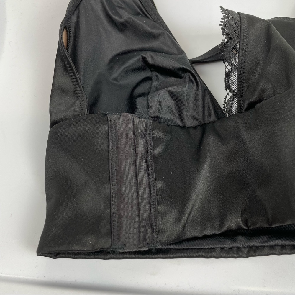 NWT Victoria’s Secret Black Satin Wide Band Racerback Bralette Padded - Picture 10 of 11